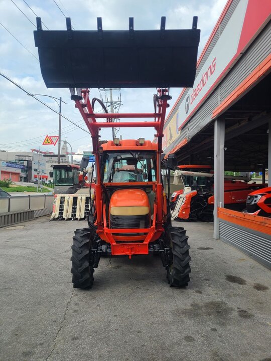 대동 트랙터 D500 (50마력) 앞좌측면