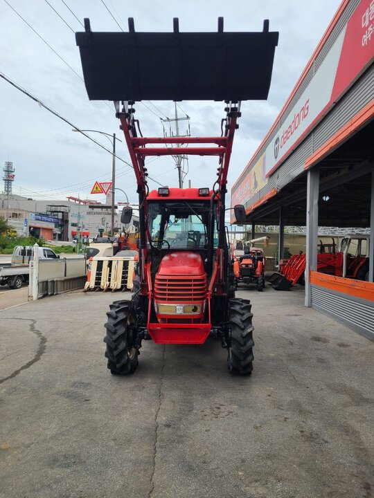 Kukje Tractor EF475 (47hp) 앞좌측면