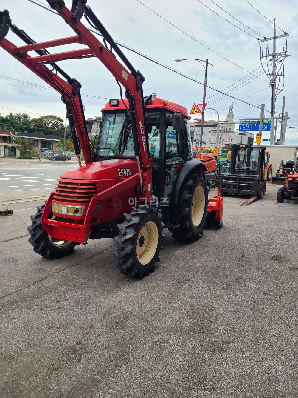 Kukje Tractor EF475 (47hp) 뒤우측면