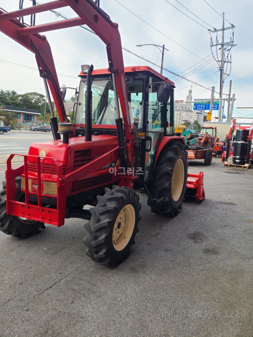 국제 트랙터 F505 (50마력) 뒤우측면