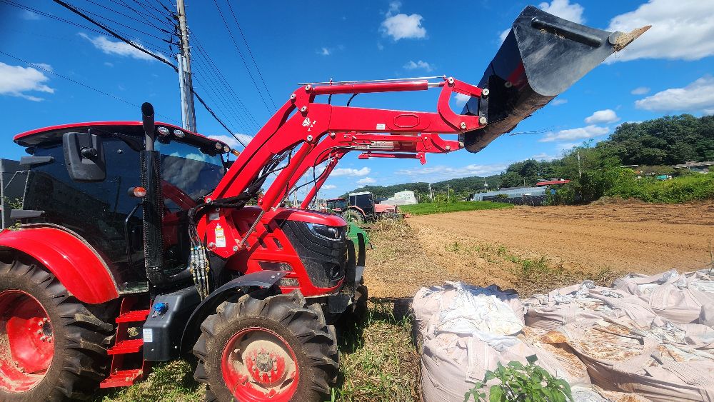 TYM 트랙터 K110E (111마력) 뒤우측면
