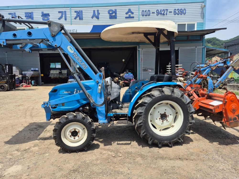LS 트랙터 I38 (36마력) 뒤우측면