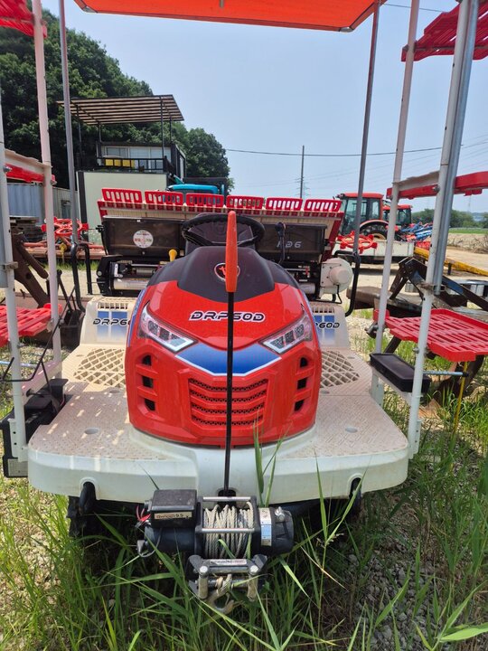 대동 이앙기 DRP60D (6조식) 앞좌측면