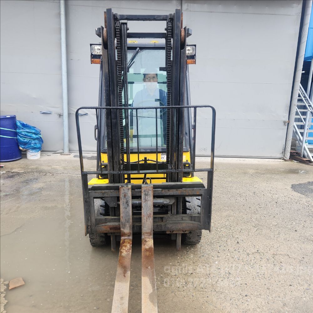 현대 지게차 25L-7A (2.5톤) 뒤우측면