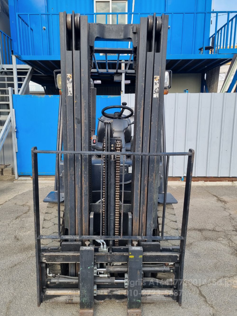 두산 지게차 D25SE-5 (2.5톤) 뒤우측면