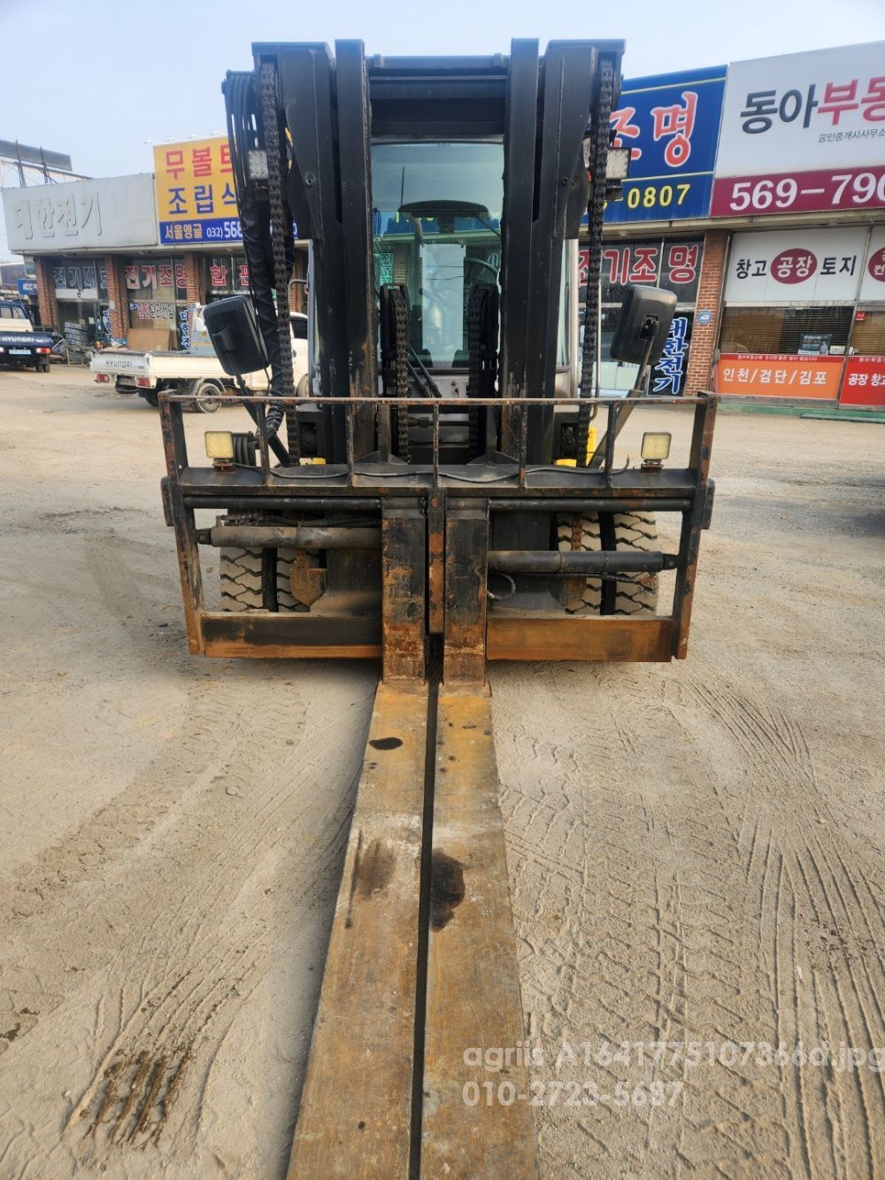 Hyundai Forklift 70D-9 (7톤) 뒤우측면