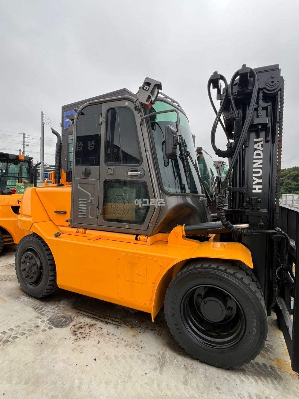 Hyundai Forklift 70D-9H (7톤) 뒤우측면