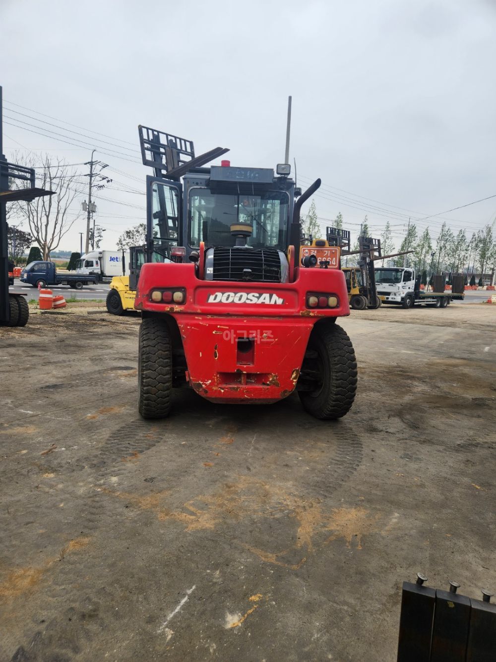 지게차 D160S-5 (16톤) 뒤우측면