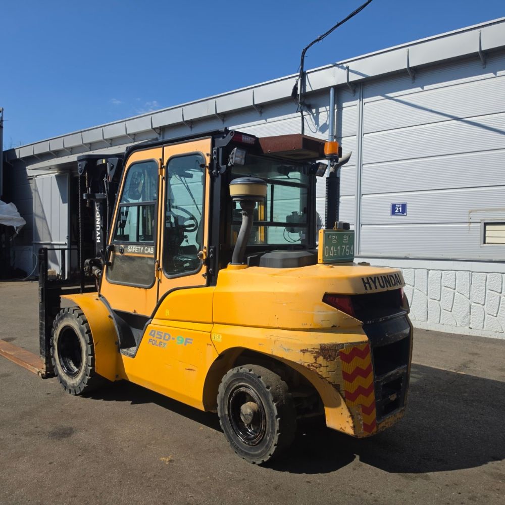  Forklift 45D-9F (4.5톤) 뒤우측면