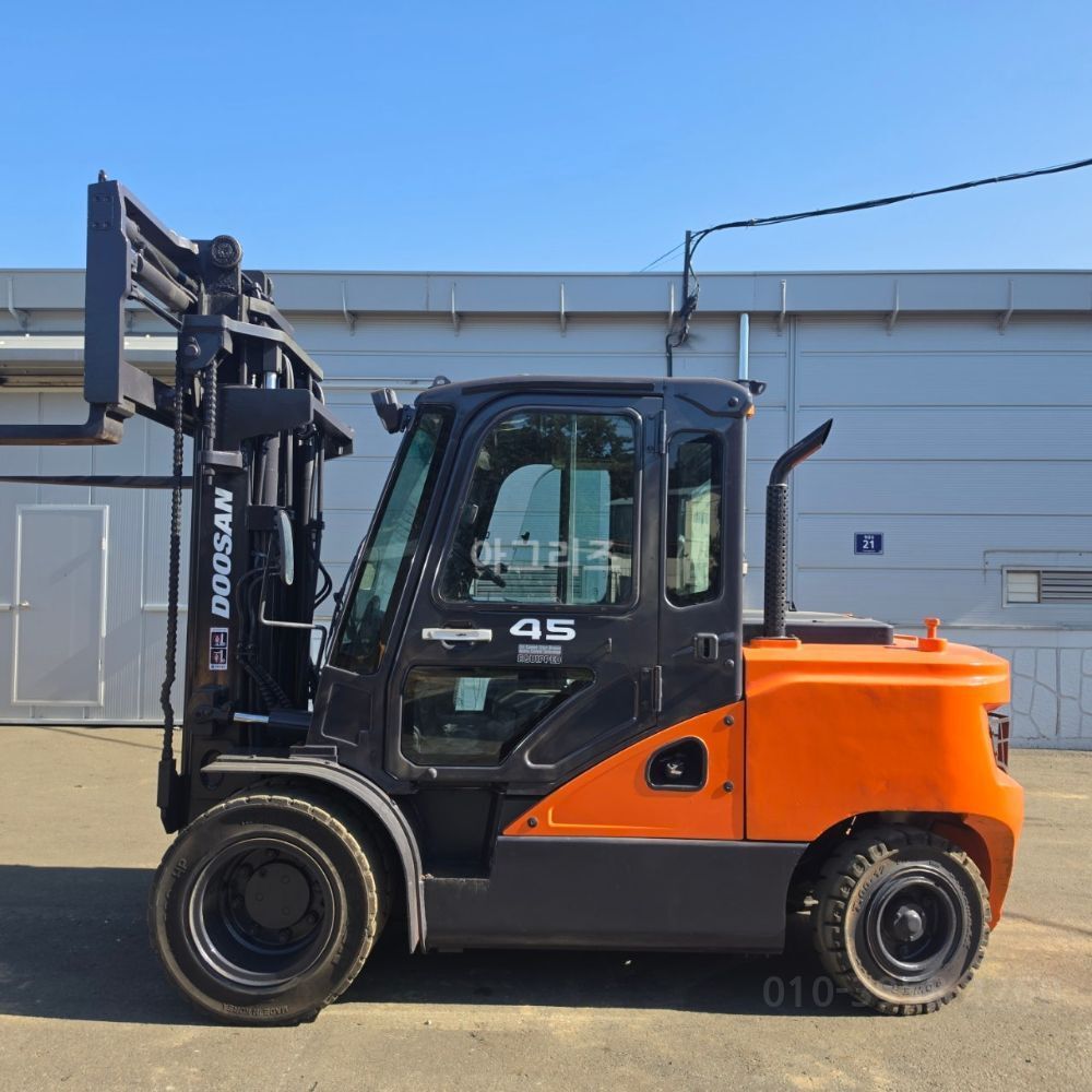 Doosan Forklift D45SE-7 (4.5톤) 뒤우측면
