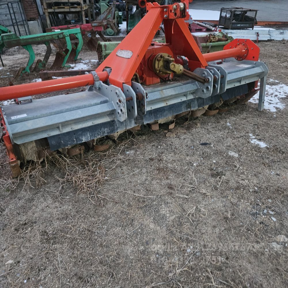  Rotavator AR7280SC (경폭280cm) 뒤우측면