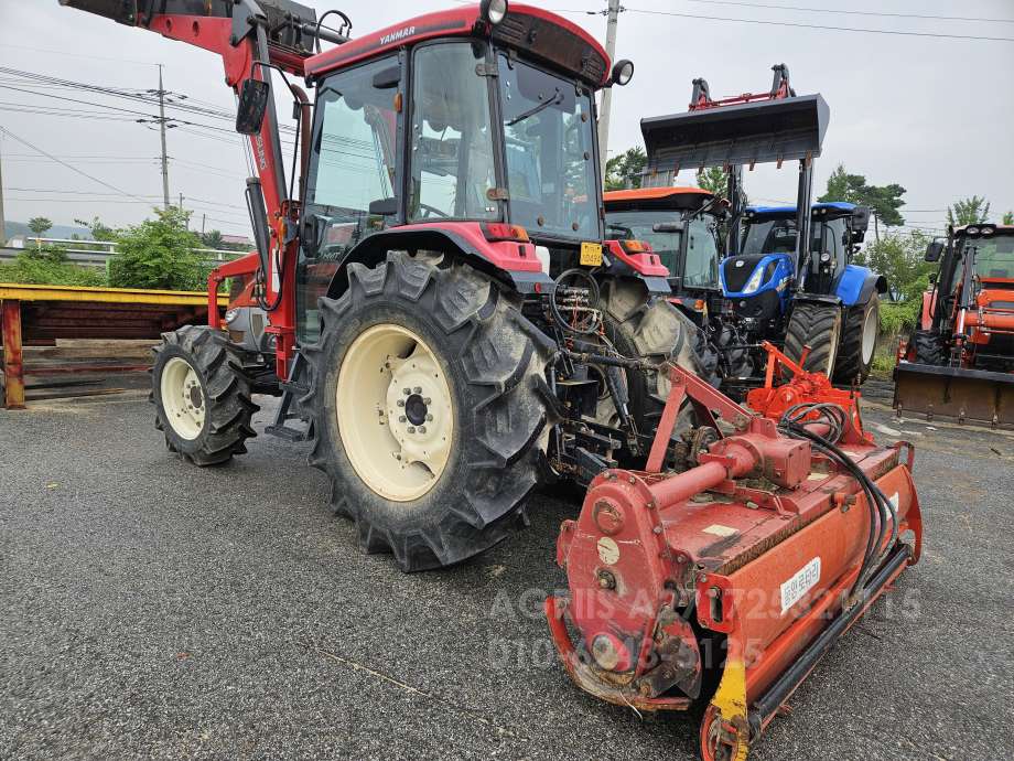 Yanmar Tractor EG775 (75hp) 운전석