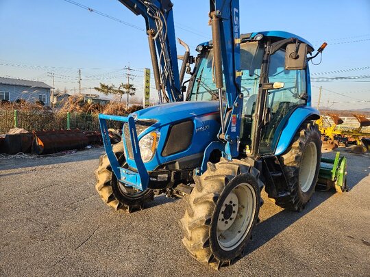 LS 트랙터 MT5.73 (73.9마력) 앞좌측면