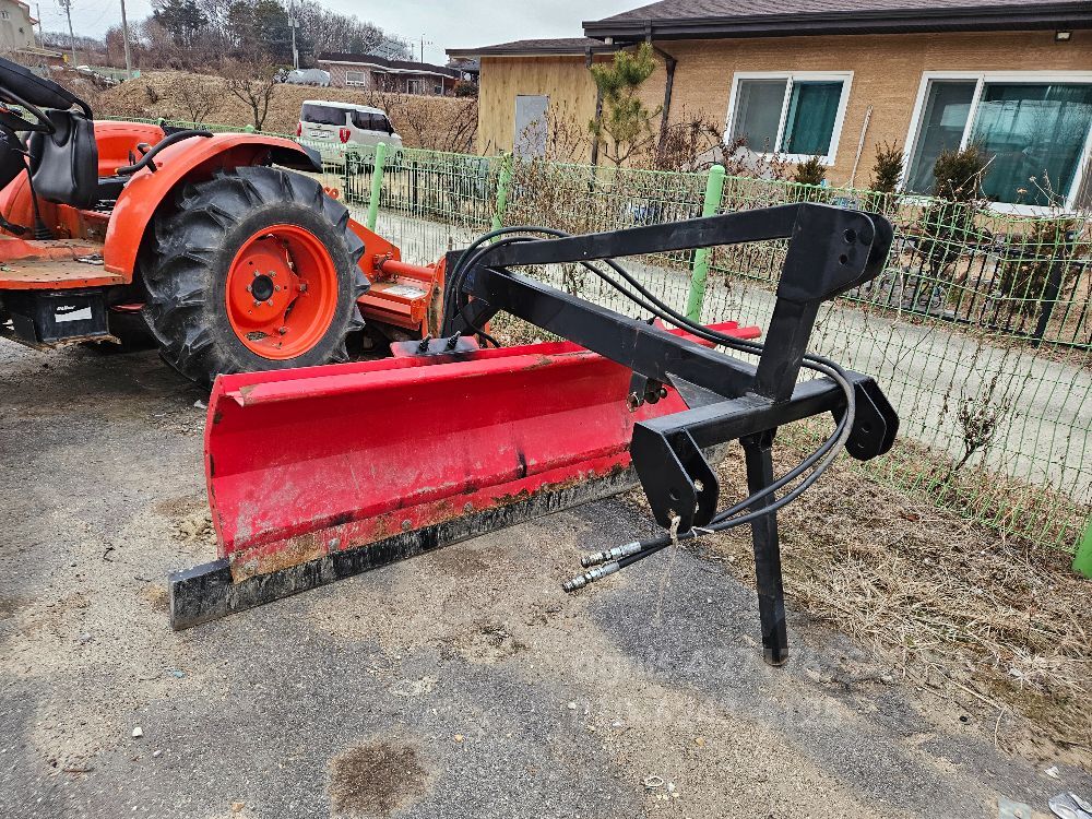 Daedong 제설기210 제설기210  뒤우측면