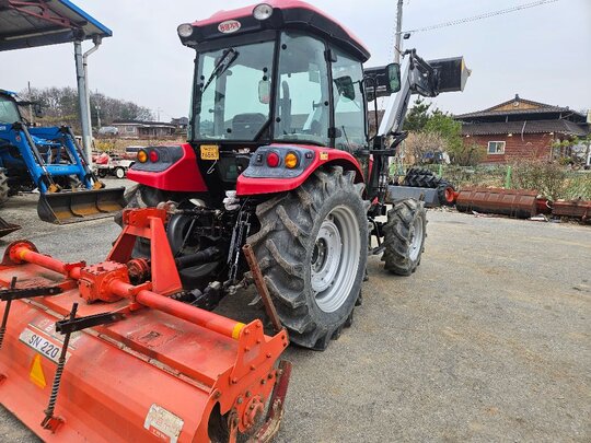 TYM 트랙터 TX68 (68마력) 앞좌측면