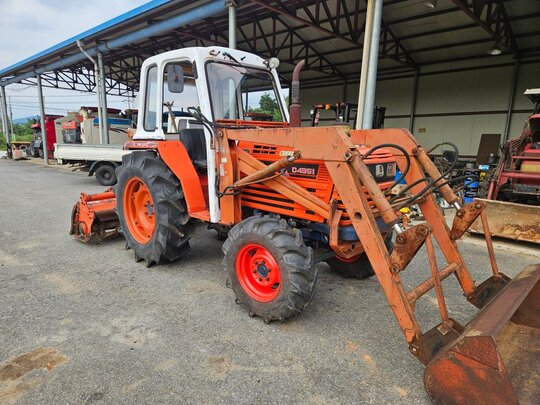 Daedong Tractor D4351 (43hp) 앞좌측면
