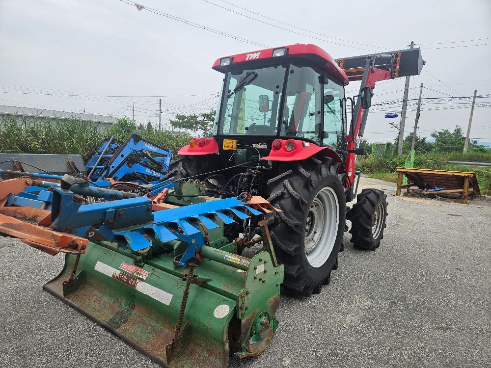 TYM 트랙터 T553 (55마력) 뒤우측면