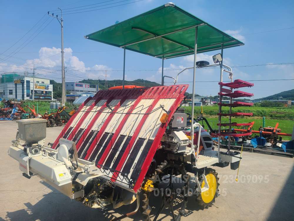 Yanmar Rice transplanter YR6DZAG (6Rows) 운전석