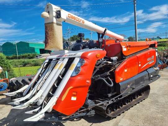 Daedong Combine Harvester DXM85G (5Rows) 앞좌측면