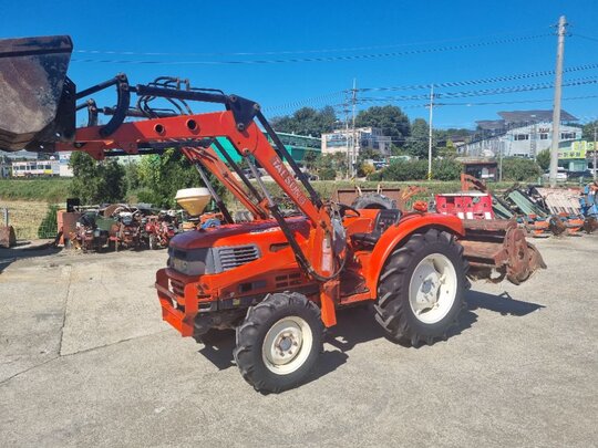 대동 트랙터 D380L (38마력) 앞좌측면