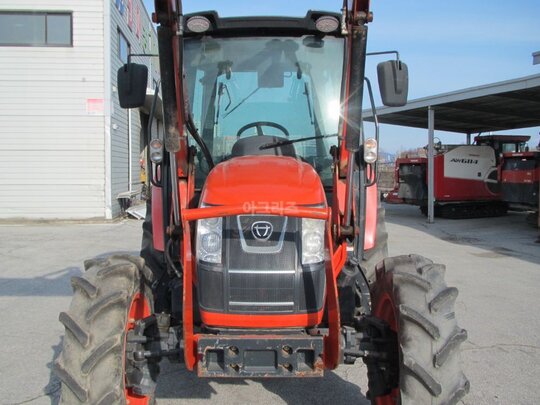 Daedong Tractor RX730 (73hp) 앞좌측면