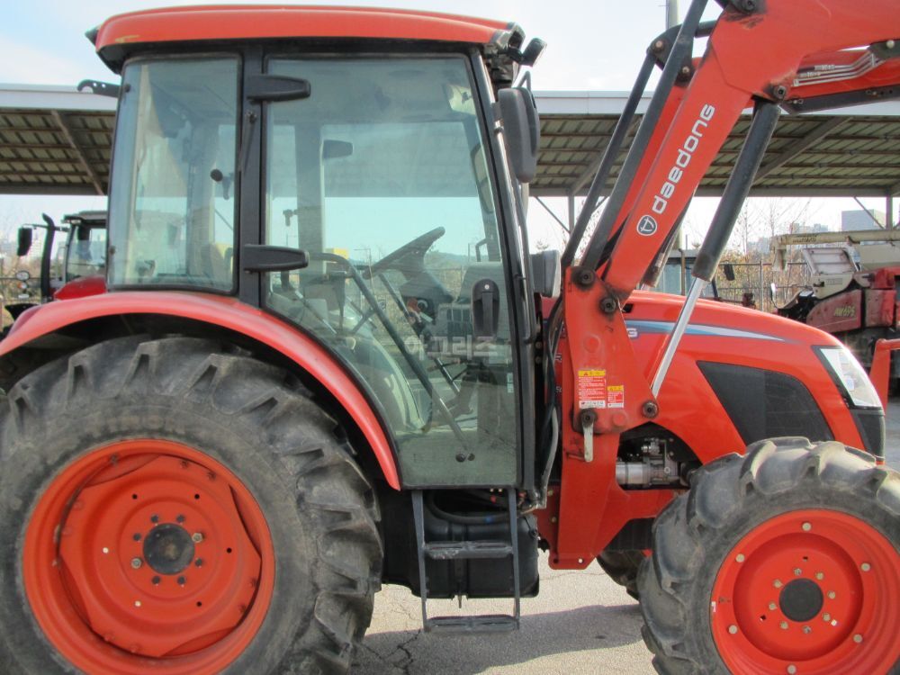 Daedong Tractor RX730 (73hp) 뒤우측면
