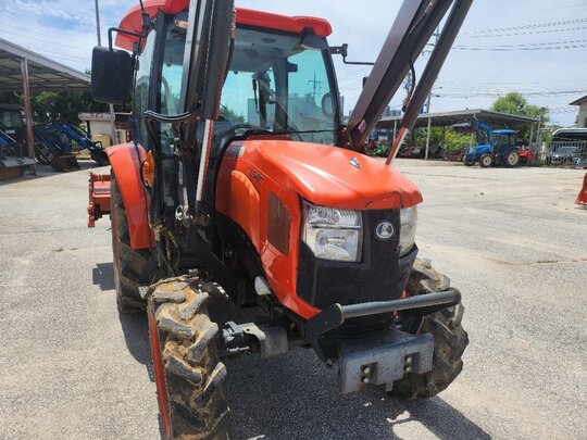 구보다 트랙터 L54C (54마력) 앞좌측면