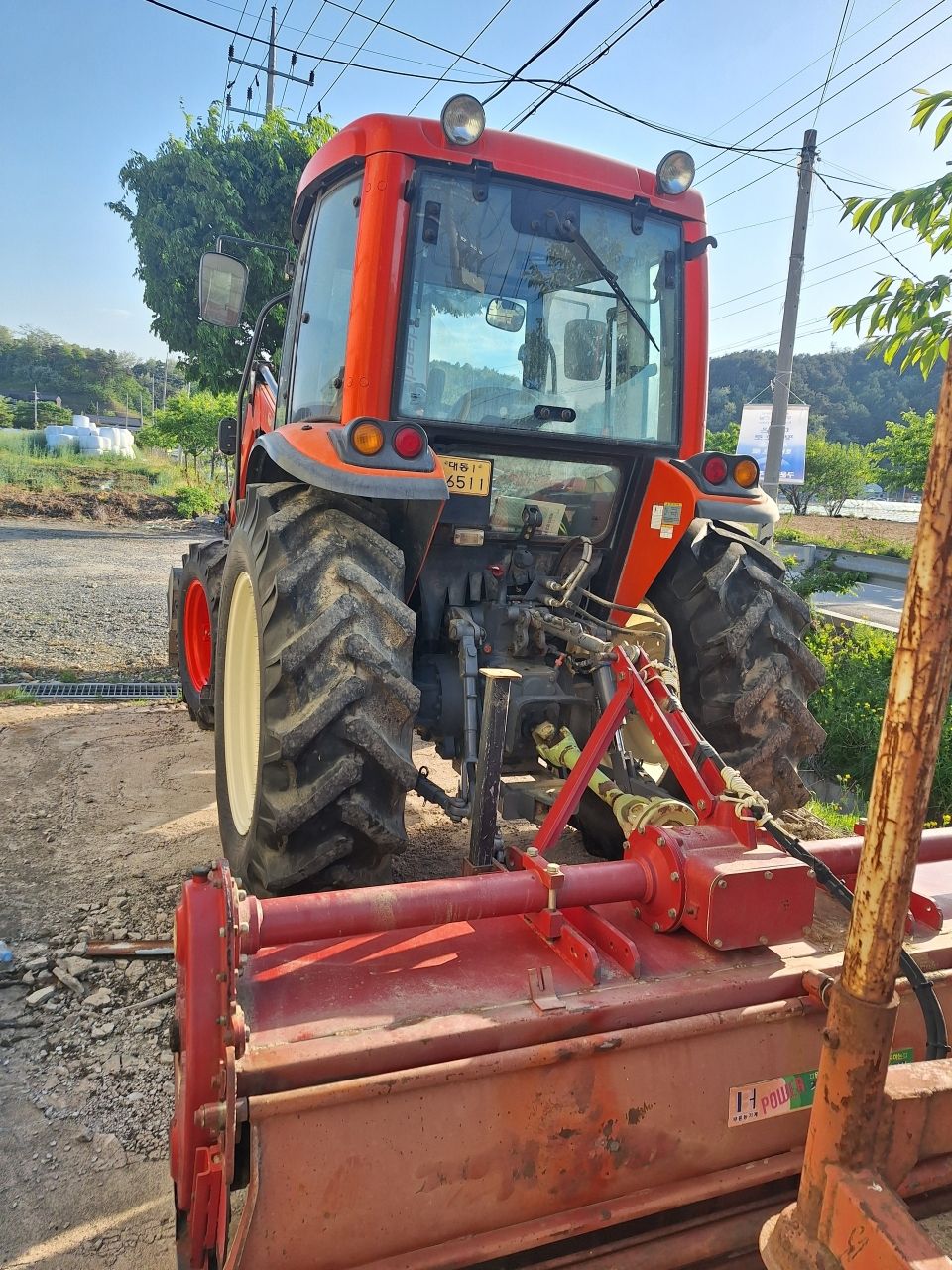 대동 트랙터 D852 (85마력) 뒤우측면