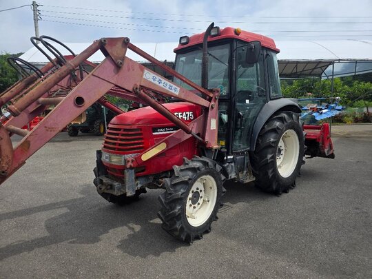 국제 트랙터 EF475 (47마력) 앞좌측면