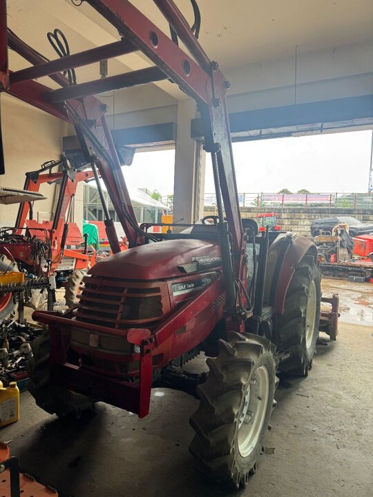 Kukje Tractor EF475 (47hp) 앞좌측면
