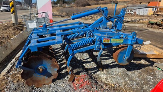  Plow YPC-7  앞좌측면