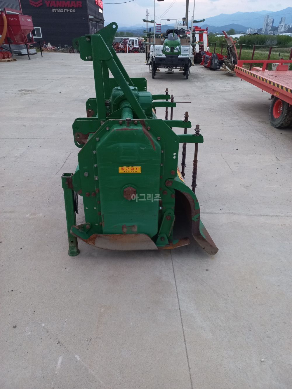  Rotavator WJ245SE (경폭245cm) 뒤우측면