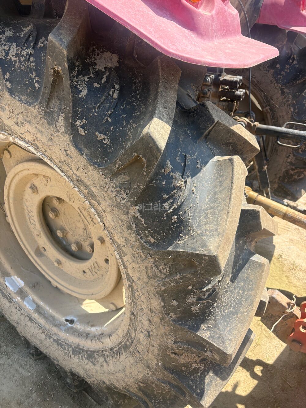 TYM 트랙터 T553 (55마력) 뒤우측면