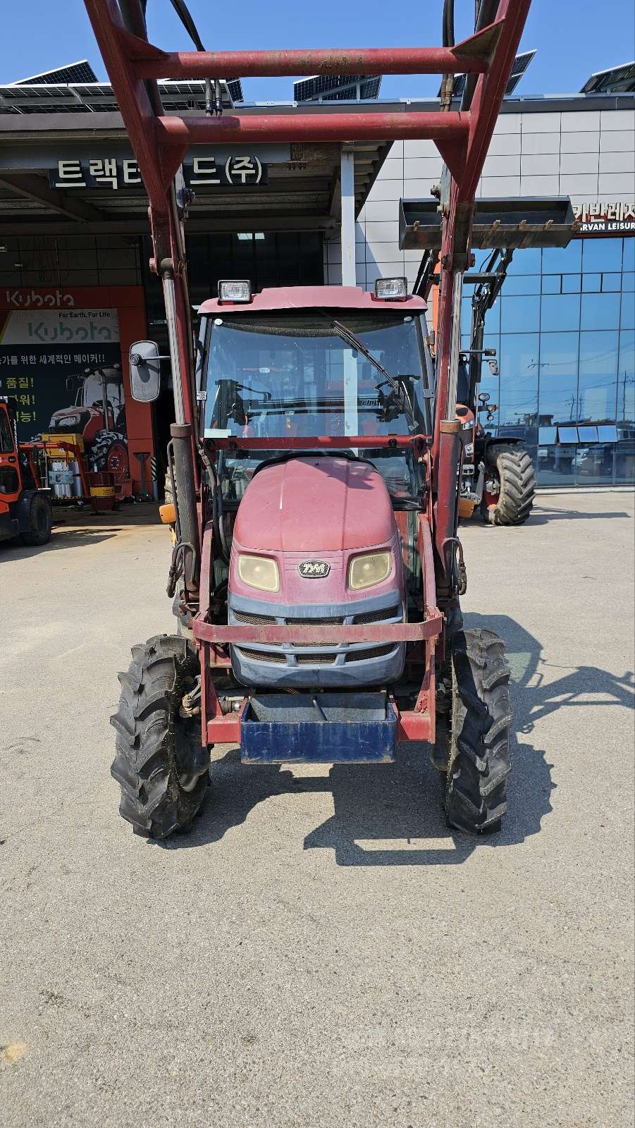 TYM 트랙터 T350 (35마력) 앞좌측면