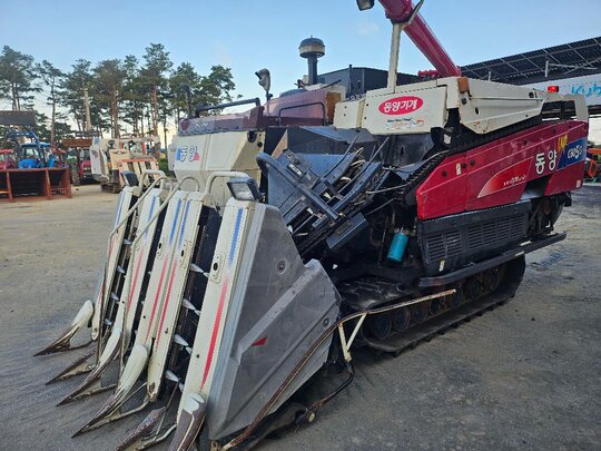 TYM Combine Harvester C805G (5Rows) 앞좌측면