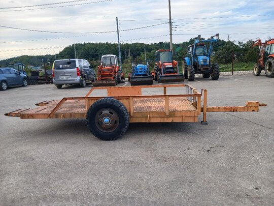  트레일러 트레일러 앞좌측면