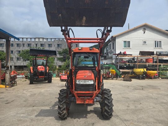 대동 트랙터 D500 (50마력) 앞좌측면