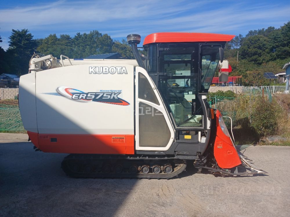 Kubota Combine Harvester ER575K (5Rows) 뒤우측면