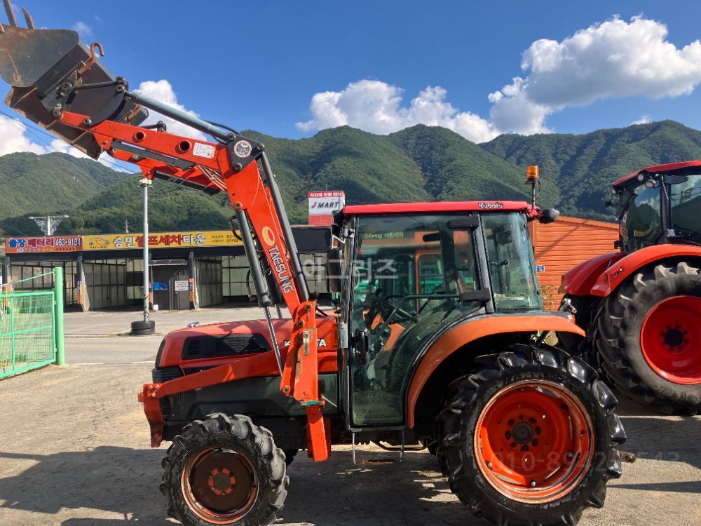 Kubota Tractor L500M (50hp) 뒤우측면