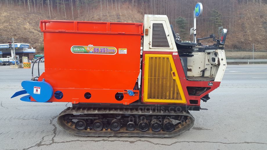  Manure Spreader GW-1000. 퇴비.  톱밥  왕겨 살포기  앞좌측면