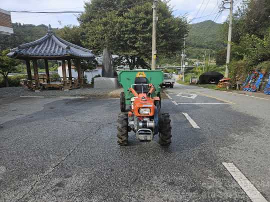 대동 경운기 DT100 (10마력) 앞좌측면