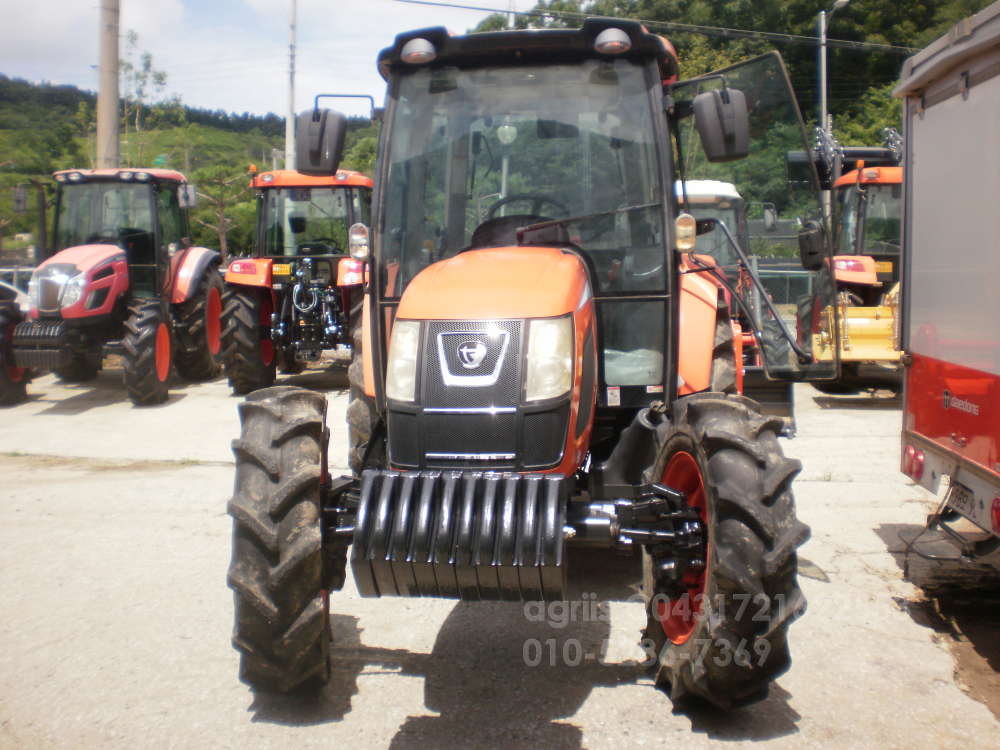 Daedong Tractor RX700 (70hp) 뒤우측면