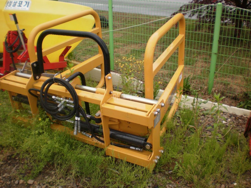 그래플(Bale Gripper) TSMG160  뒤우측면