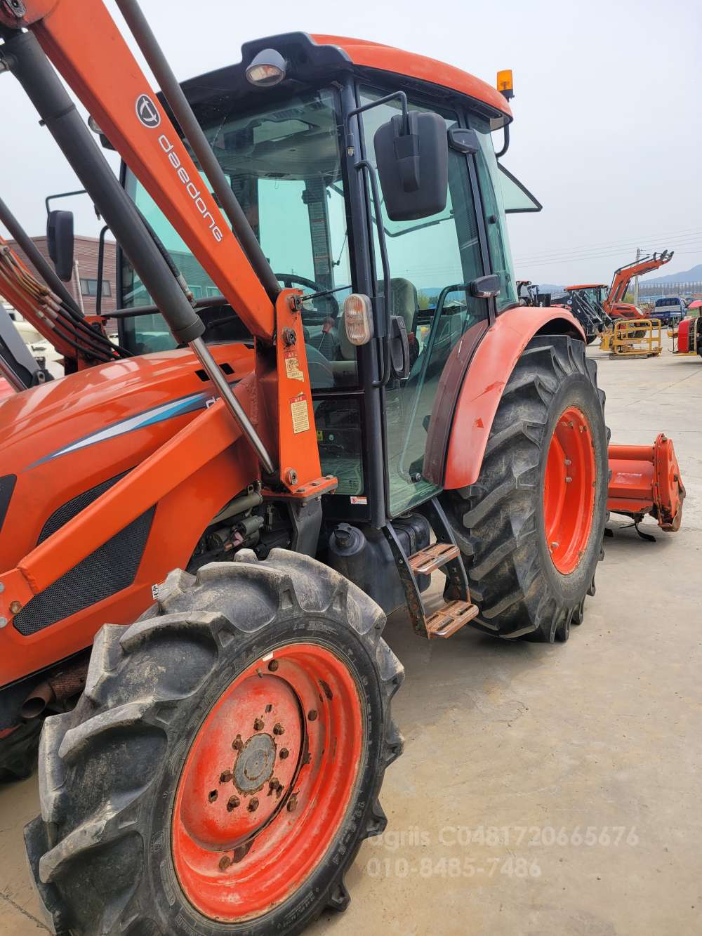 Daedong Tractor RX730 (73hp) 뒤우측면