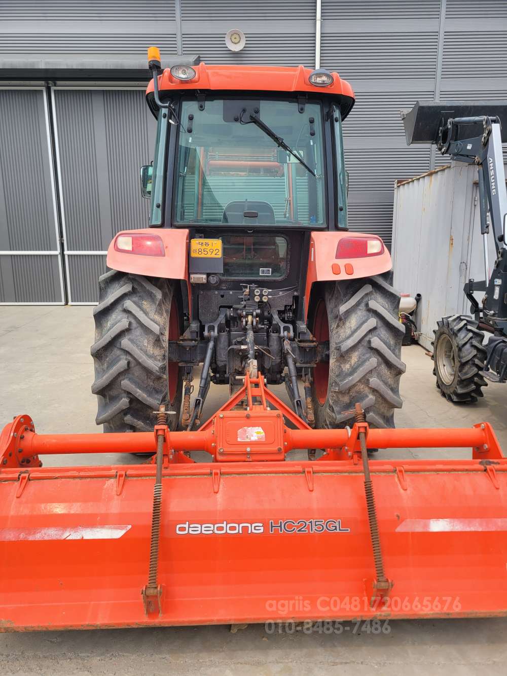 Daedong Tractor RX730 (73hp) 운전석