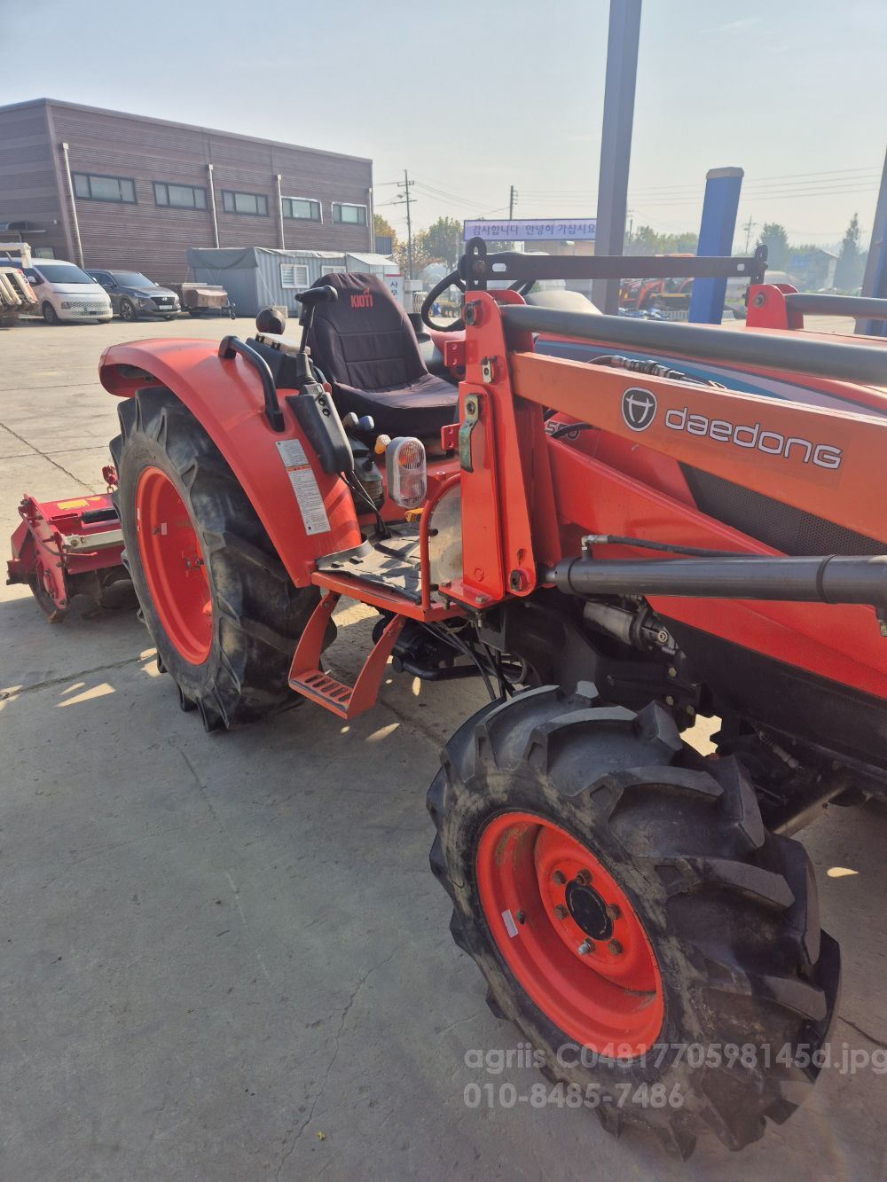 Daedong Tractor NX550 (55hp) 뒤우측면