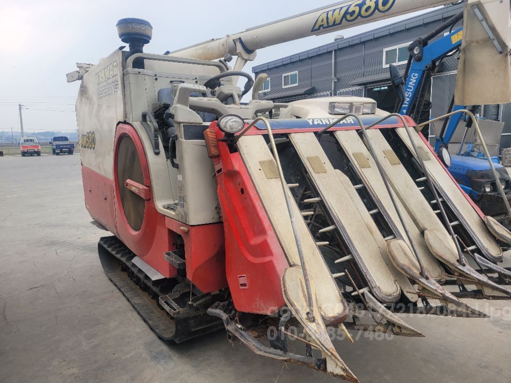 얀마 콤바인 AW580 (5조식) 뒤우측면
