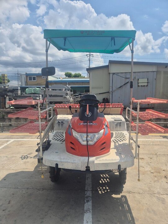 Daedong Rice transplanter ERP60D (6Rows) 앞좌측면