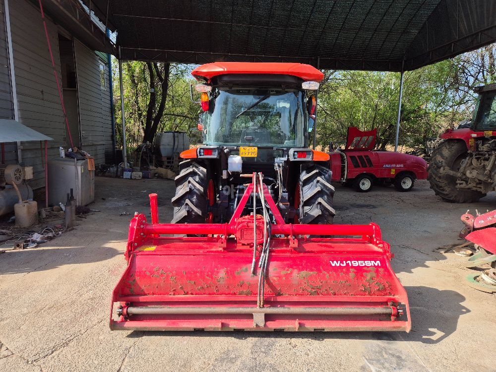 Kubota Tractor L62C (62hp) 뒤우측면