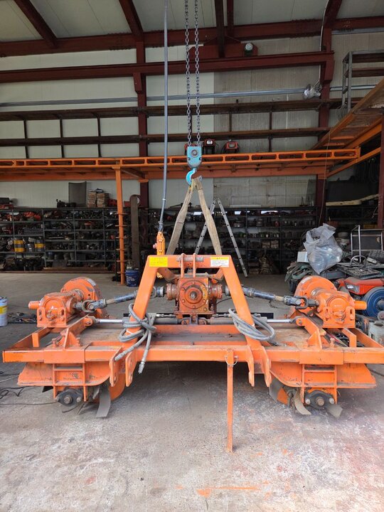 한국프라우대창공업 트랙터용 다기능 두둑형성기 KP100W 앞좌측면